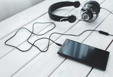 欧冠八分之一决赛11日凌晨鸣哨，黑马要驰骋，豪门不轻松